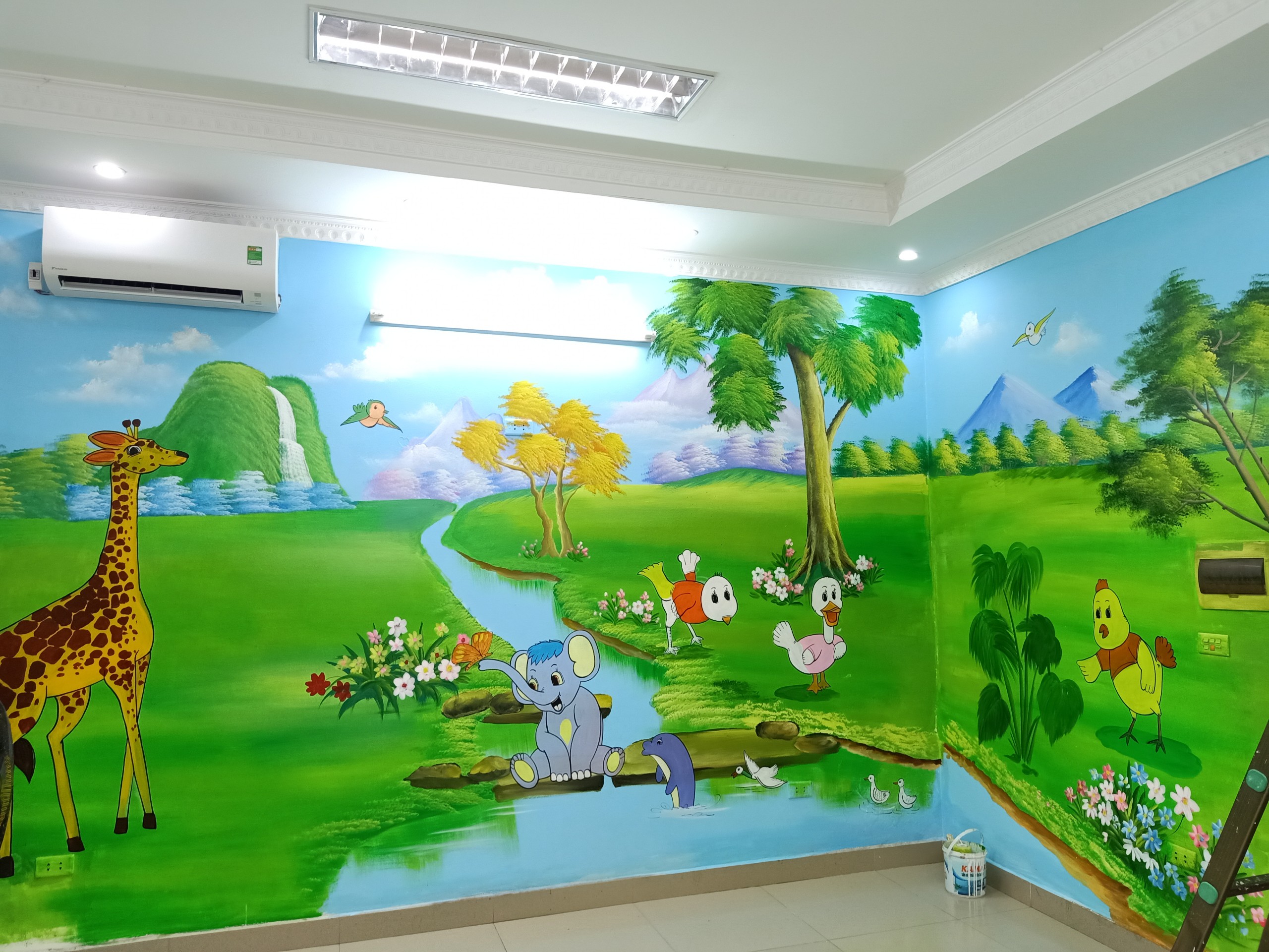 Tranh tường hoàn thiện tại Hà Nội